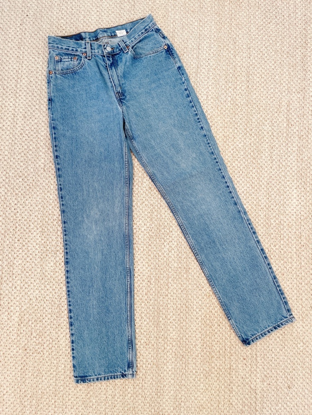 Levi’s Women’s 505 Straight Leg Jeans Women’s 8 / 30” Waist High Rise Vintage